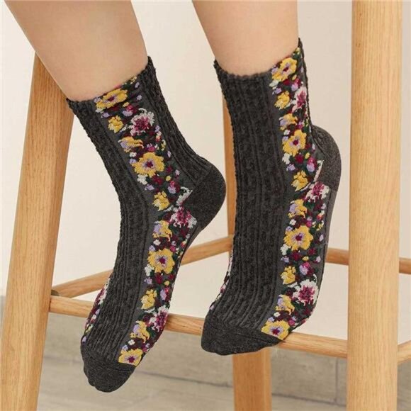 5 Women Flower Crew Socks - Picture 6 of 6
